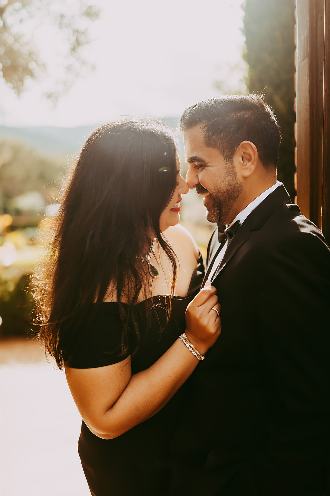 Shefali Parekh | Menlo Park Family Photographer: 10th Anniversary Session at Filoli Historic Garden Romantic close-up of couple standing together at Filoli Gardens