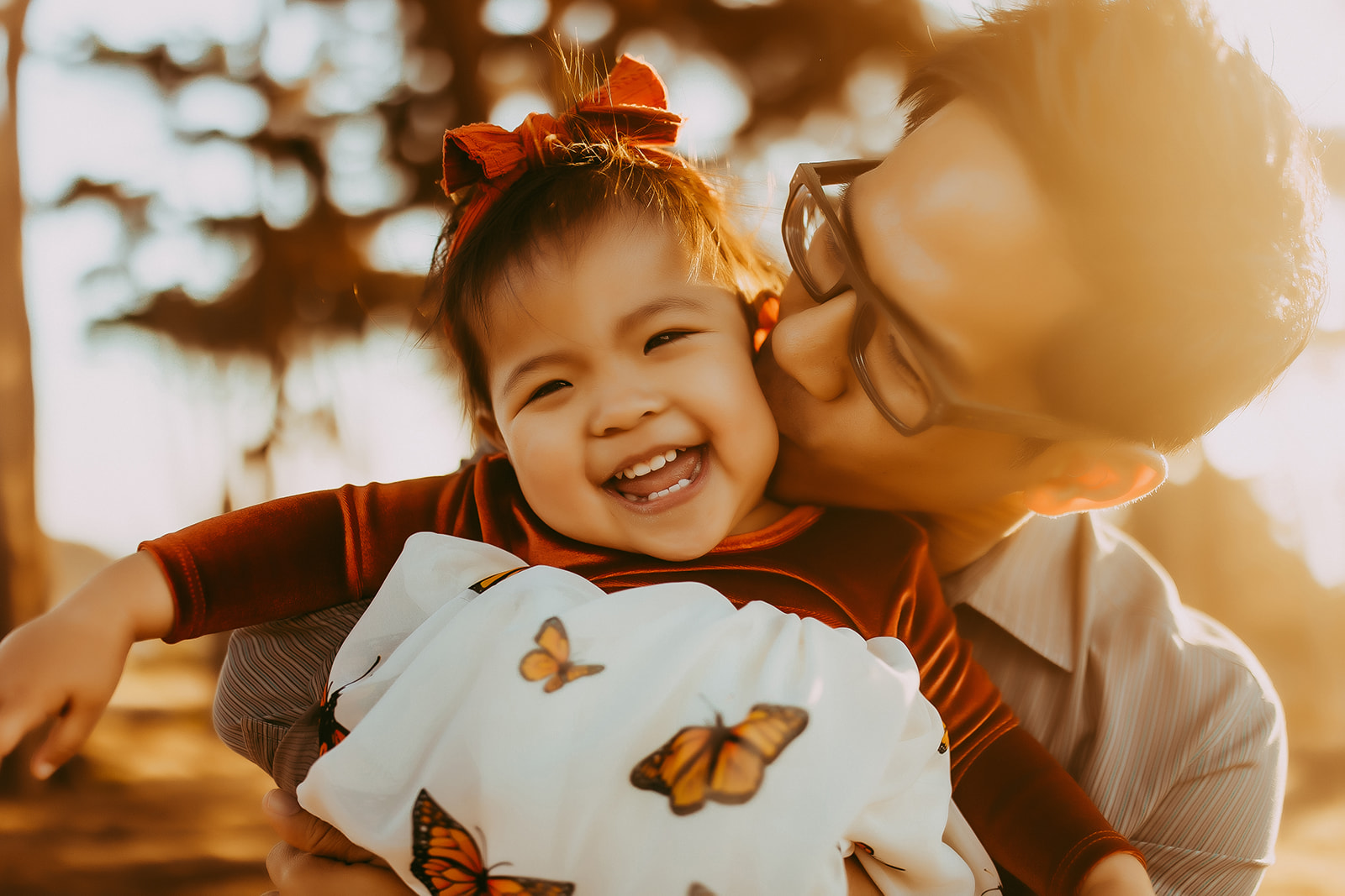 Shefali Parekh | Capturing the Magic of Golden Hour: Why Timing is Everything for Your Family Photoshoot San Francisco Family Photoshoot