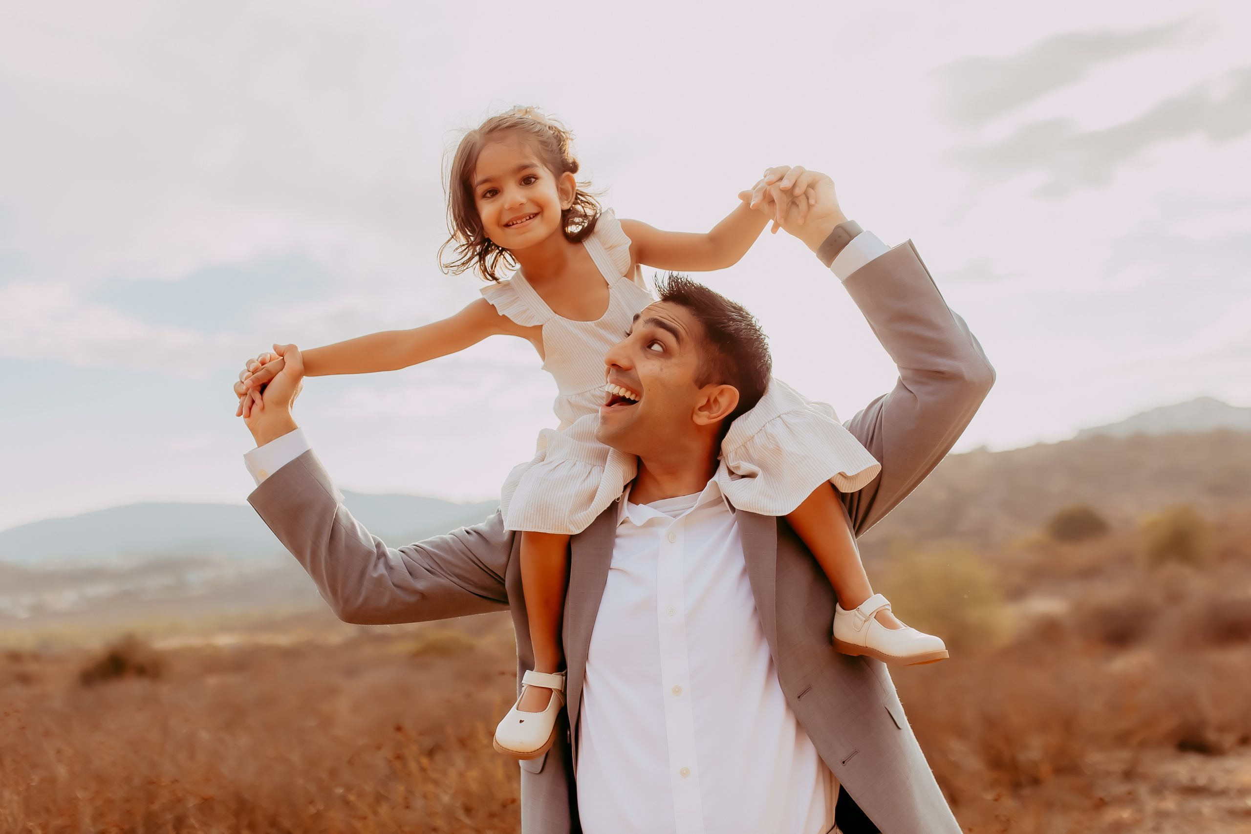 Shefali Parekh | Stress-Free Family Photoshoots: Tips from Your Local Bay Area Family Photographer dad and daughter bay area family photoshoot