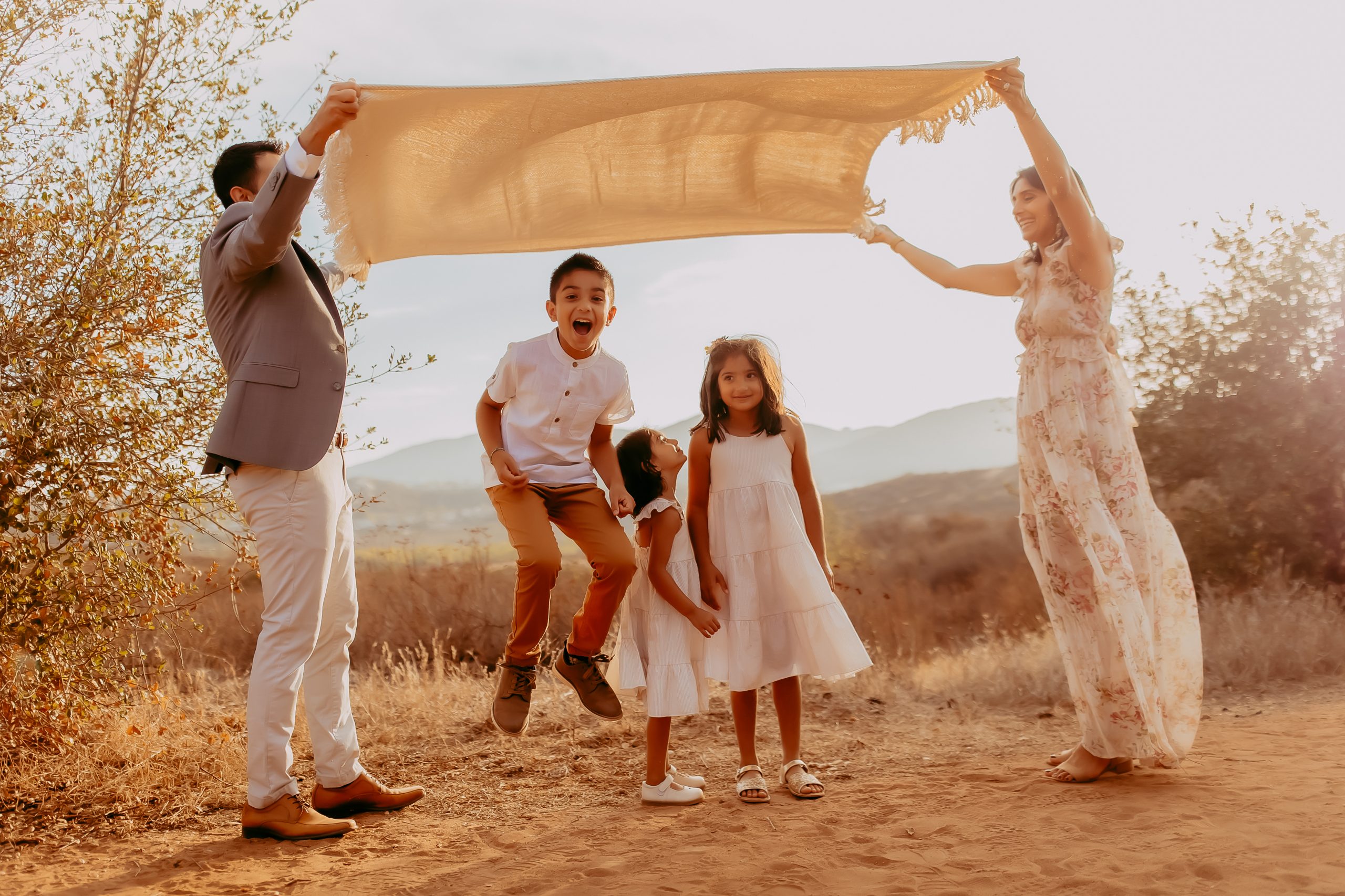 Shefali Parekh | Stress-Free Family Photoshoots: Tips from Your Local Bay Area Family Photographer Tips for a stress-free family photoshoot to get the best results