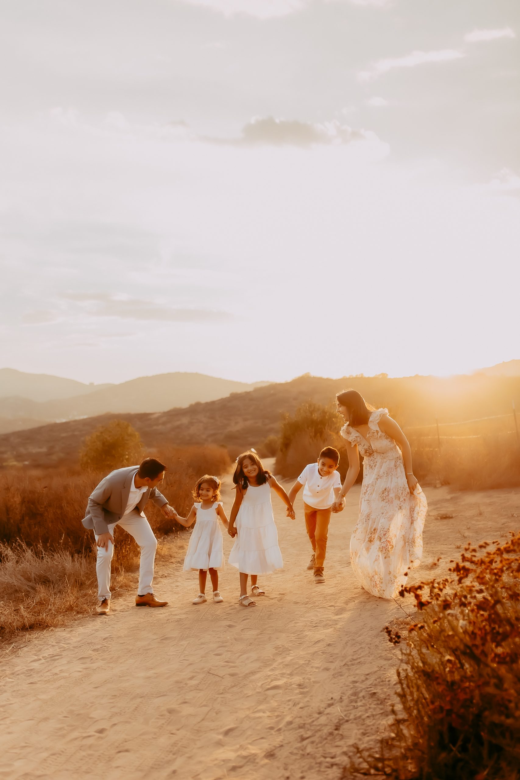 Shefali Parekh | Stress-Free Family Photoshoots: Tips from Your Local Bay Area Family Photographer Bay Area family photographer captures a joyful family moment
