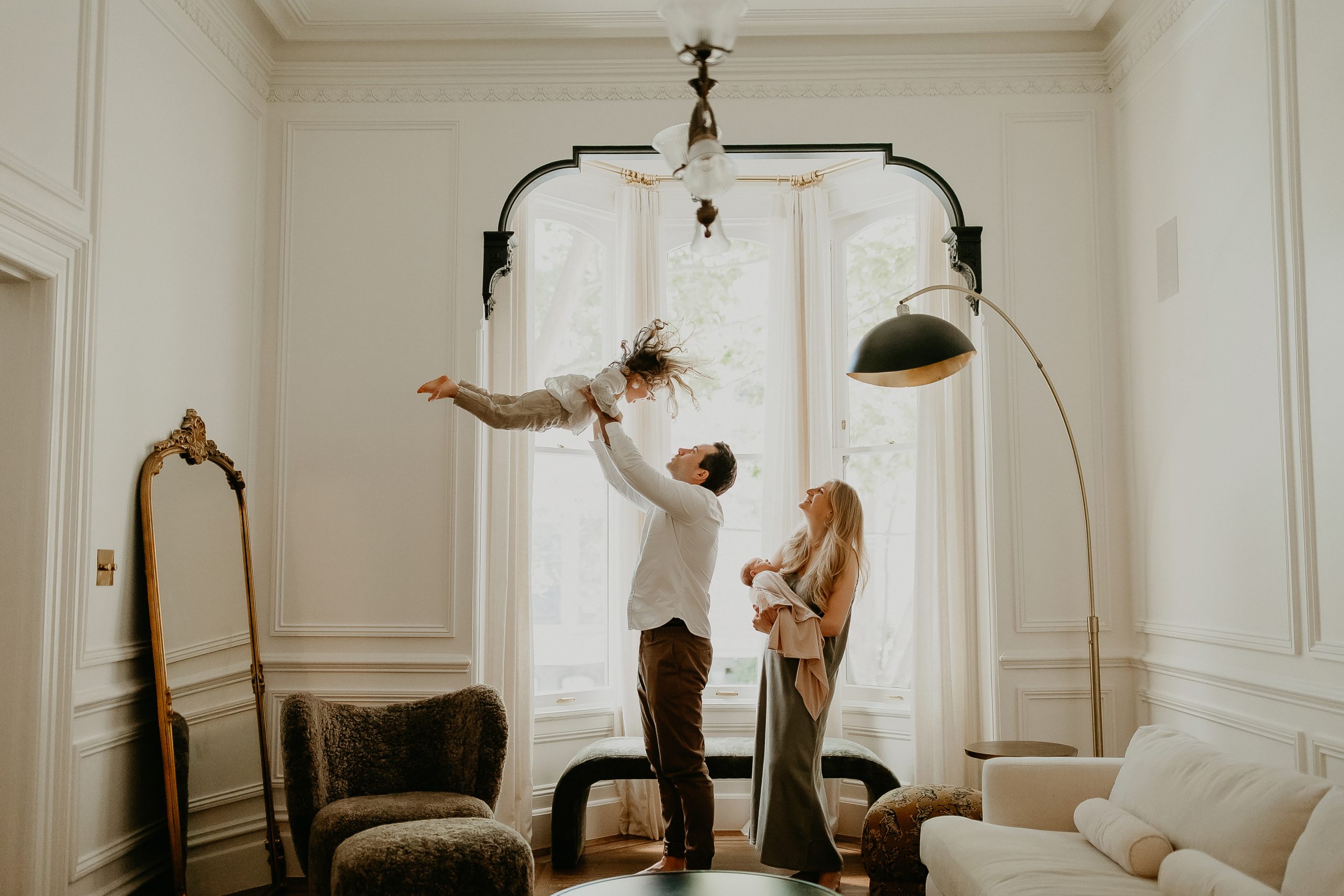 Shefali Parekh | Getting Ready for Your Lifestyle Newborn Photography Session: Tips for New Parents Full family portrait during a San Francisco lifestyle newborn photography session
