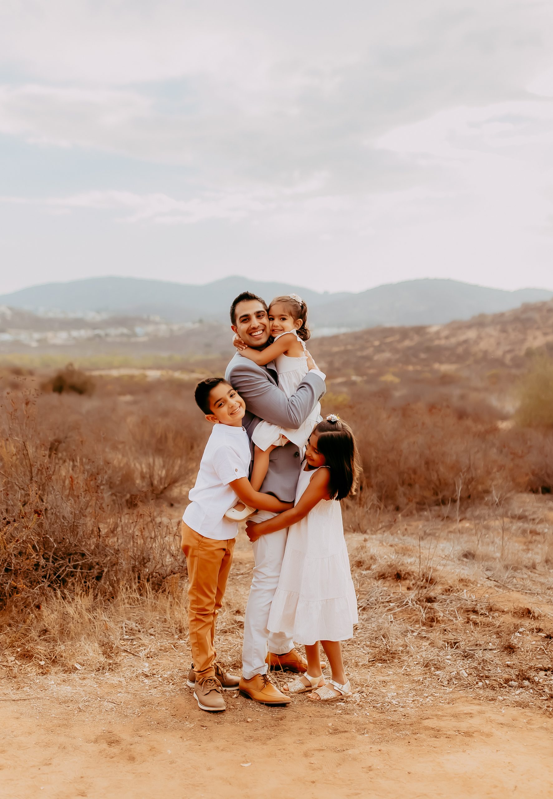 Shefali Parekh | Stress-Free Family Photoshoots: Tips from Your Local Bay Area Family Photographer Kids engaging naturally during a fun and relaxed family photoshoot
