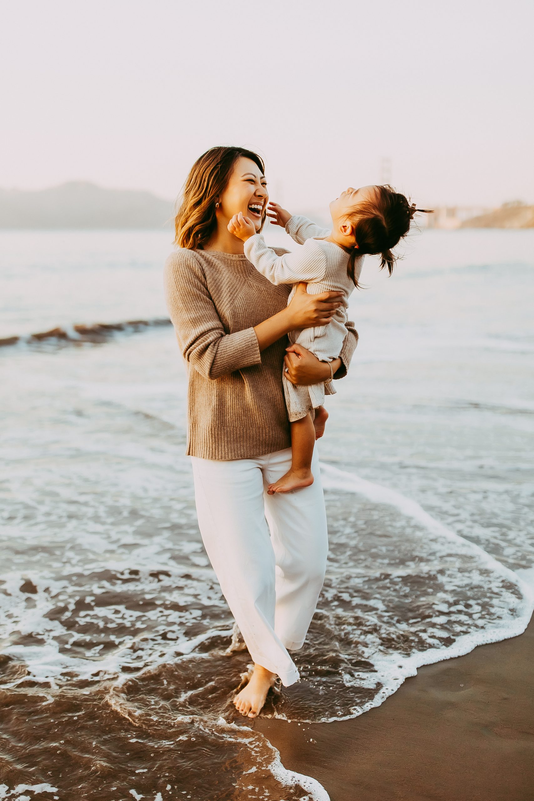 Shefali Parekh | Bay Area Beach Family Photoshoot Tips Sandy toes and big smiles during a Bay Area family beach shoot.
