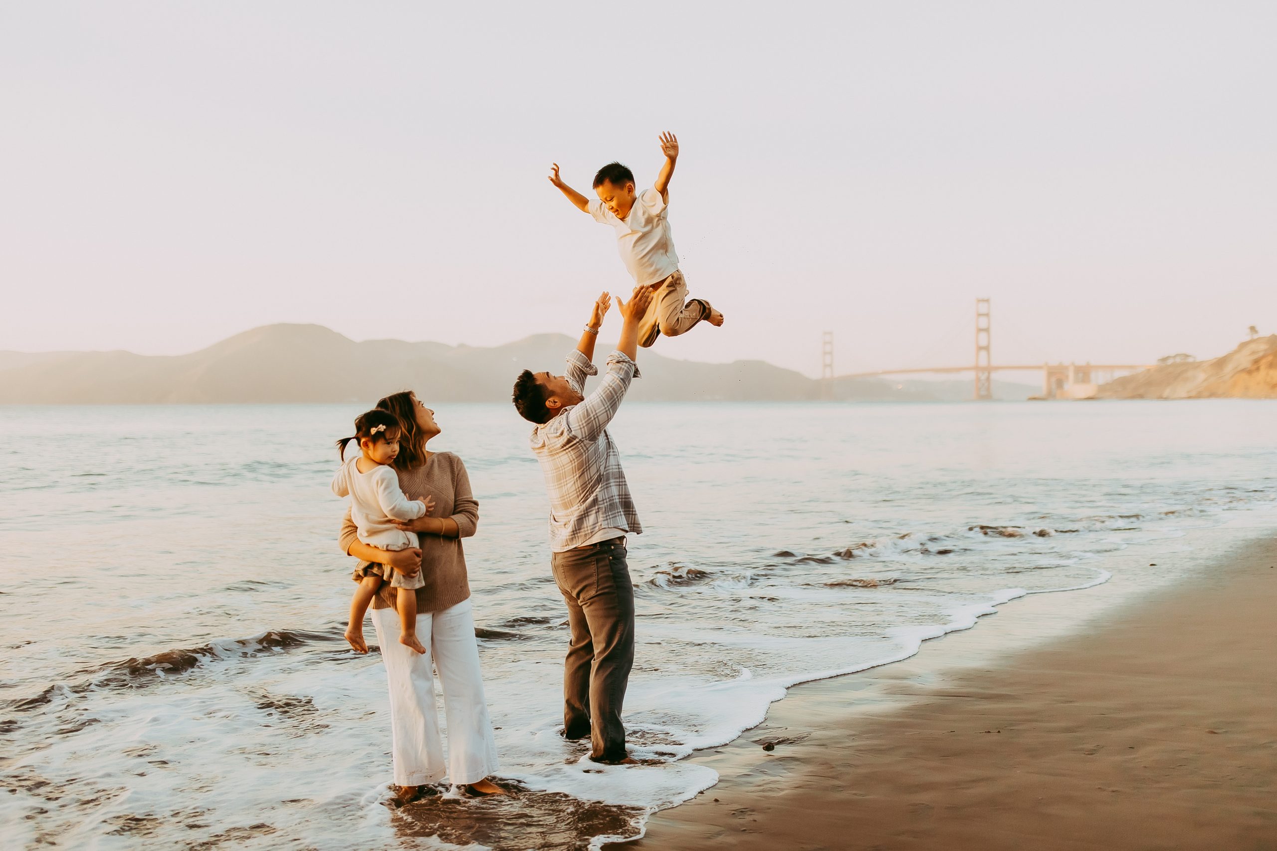 Shefali Parekh | Bay Area Beach Family Photoshoot Tips Capturing authentic family moments by the beach in the Bay Area