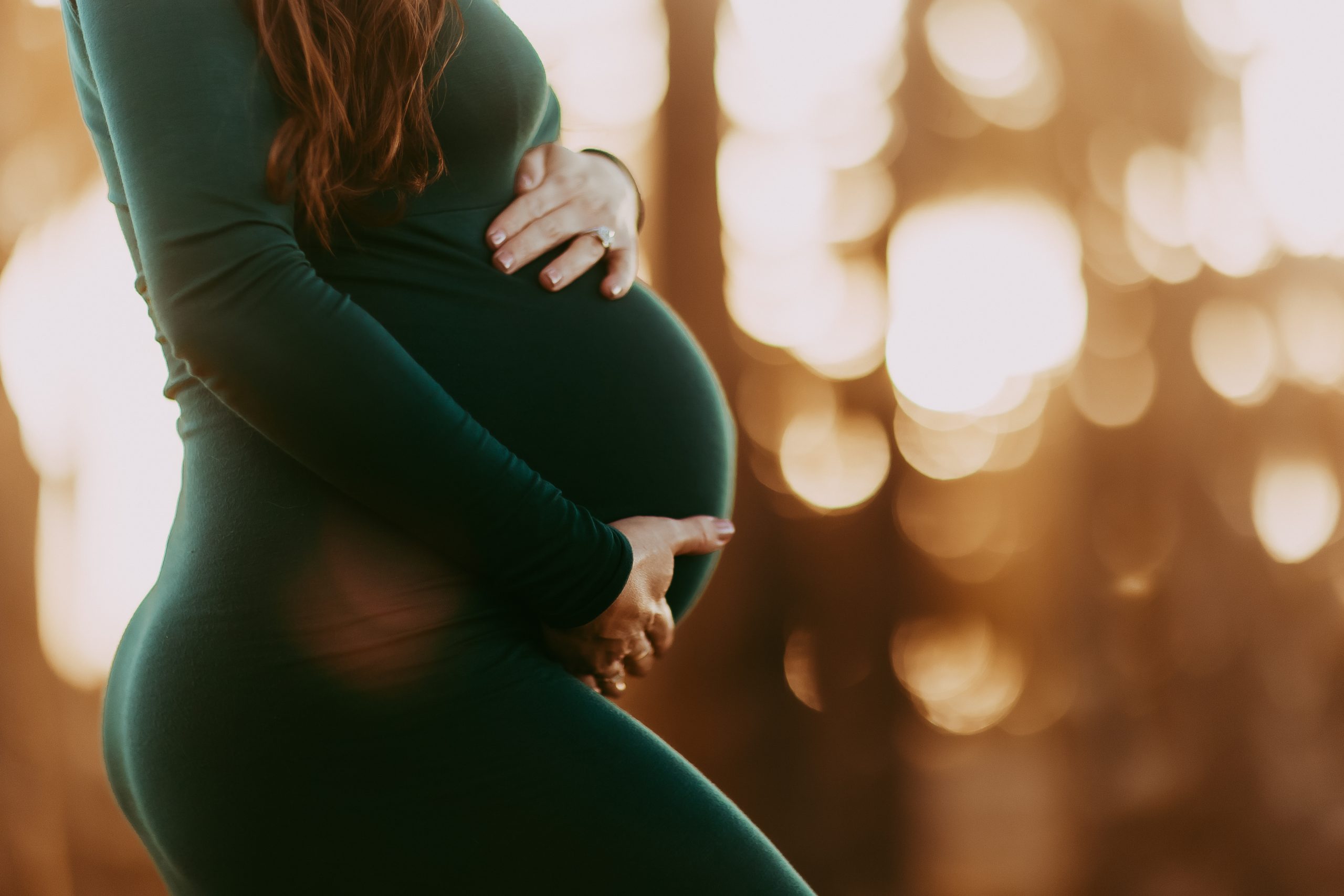 Baby bump photography pose