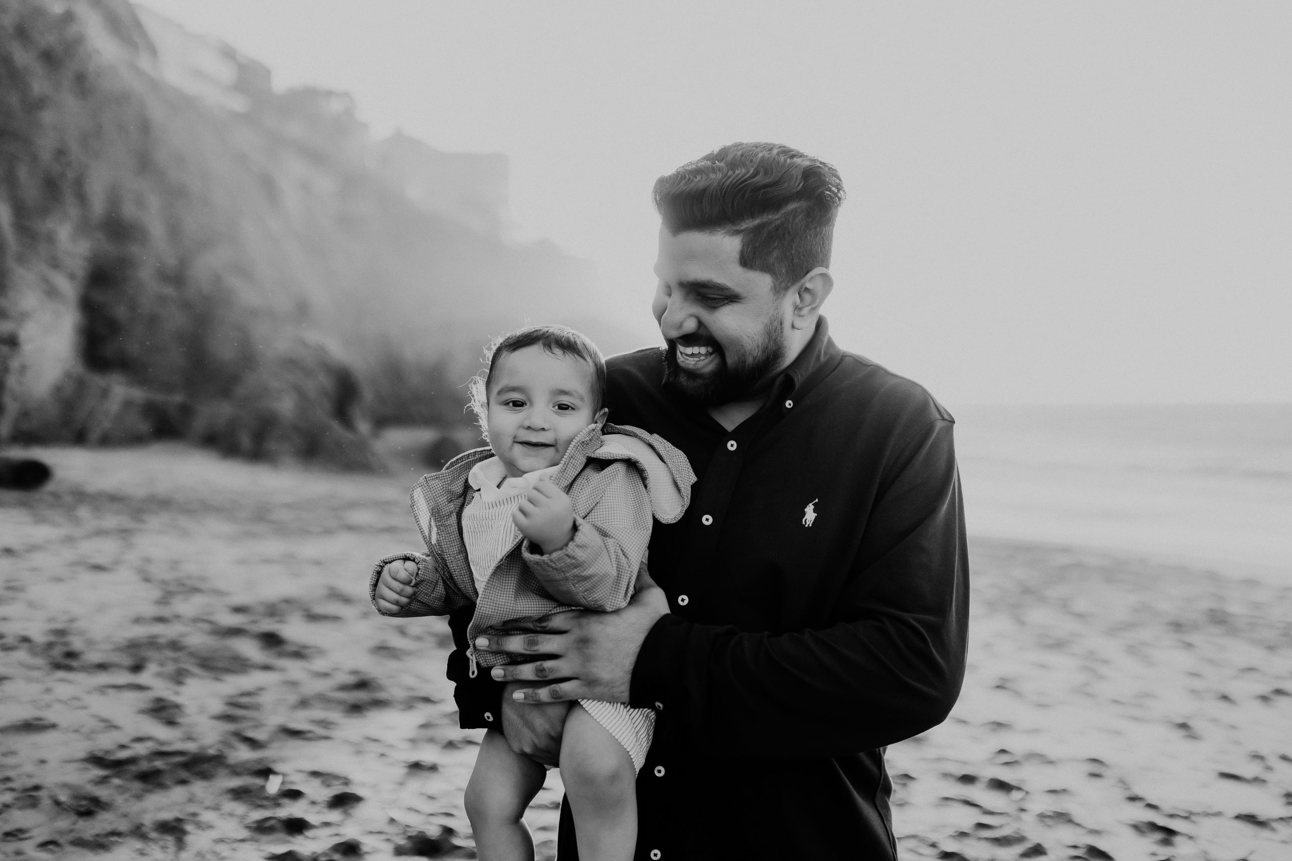 Shefali Parekh | The Best Time for a Baker Beach Photoshoot Dad and son candid photography session at Baker Beach
