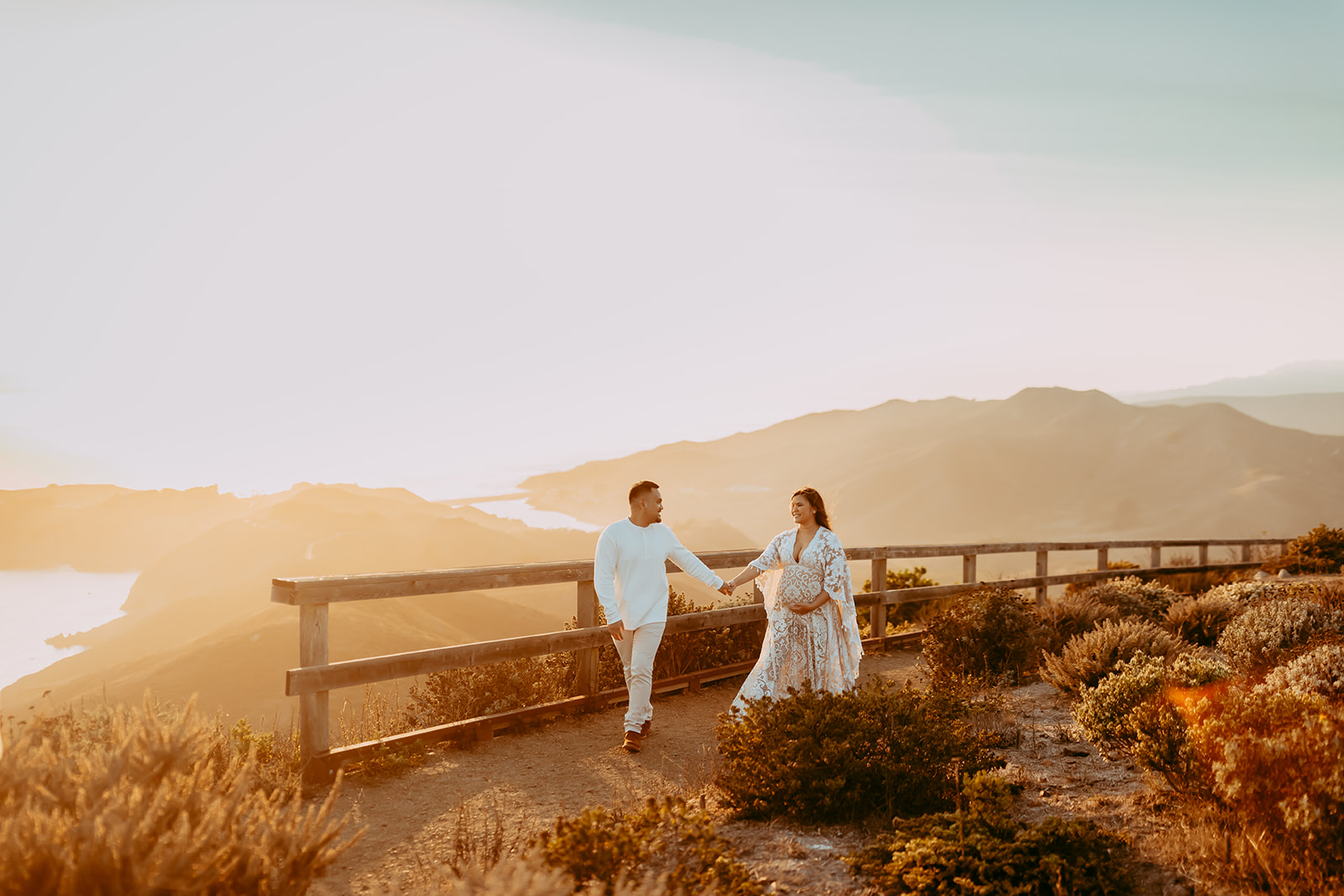 Golden hour maternity photo shoot outdoors in the Bay Area