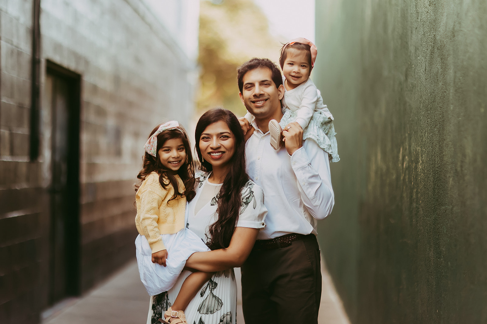 Shefali Parekh | Bay Area Fall Mini Sessions 2025 downtown palo alto alleyway family portraits
